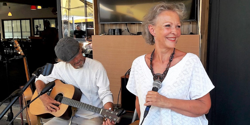 Jim'Is Duo, musicien Chanteur en représentation à Gironde - photo de couverture