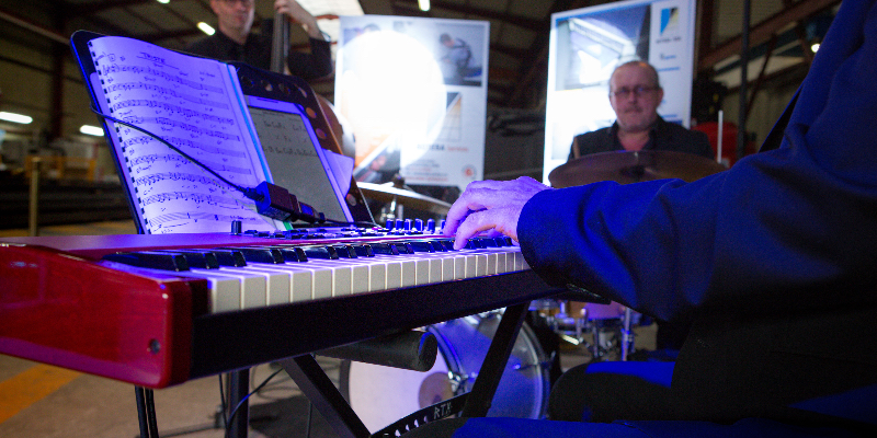 Moten-Swing, musicien Pianiste en représentation à Vendée - photo de couverture n° 2