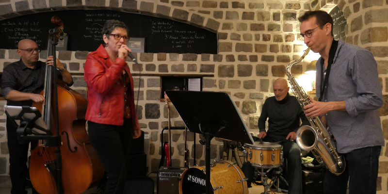 Claire and the Cool Club, groupe de musique Soul en représentation à Seine et Marne - photo de couverture n° 1