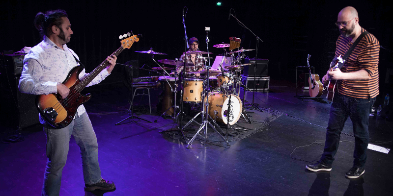 Bast Ferry, groupe de musique Rock en représentation à Côtes d'Armor - photo de couverture