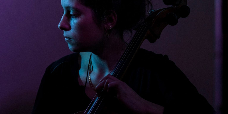 Lina Belaïd, musicien Acoustique en représentation à Seine Saint Denis - photo de couverture n° 3