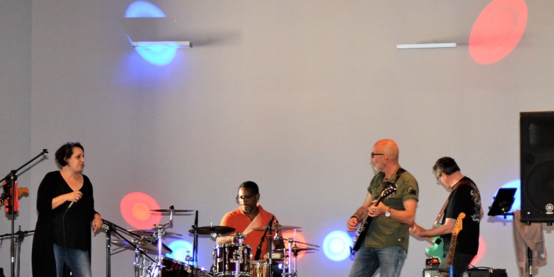 Krey's, groupe de musique Rock en représentation à Marne - photo de couverture