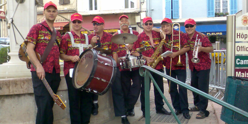 TEQUILA, groupe de musique Fanfare en représentation à Bouches du Rhône - photo de couverture n° 3