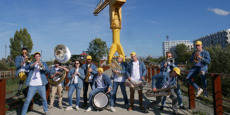 Fanfare Jeans Citron, groupe de musique Fanfare en représentation à Paris - photo de couverture