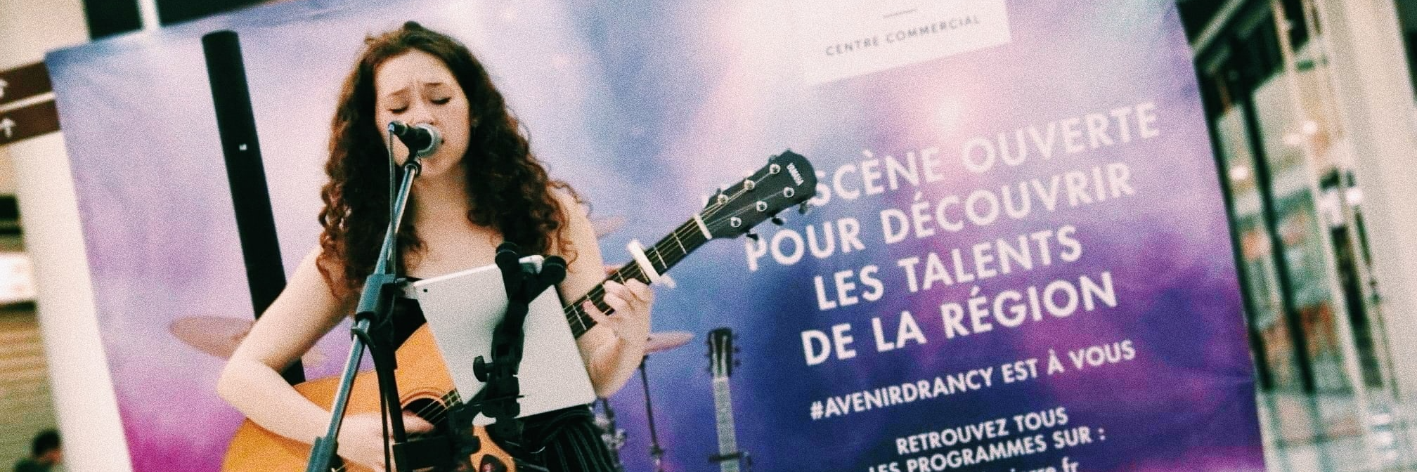Coralie Royer, groupe de musique Chanteur en représentation à Paris - photo de couverture n° 4