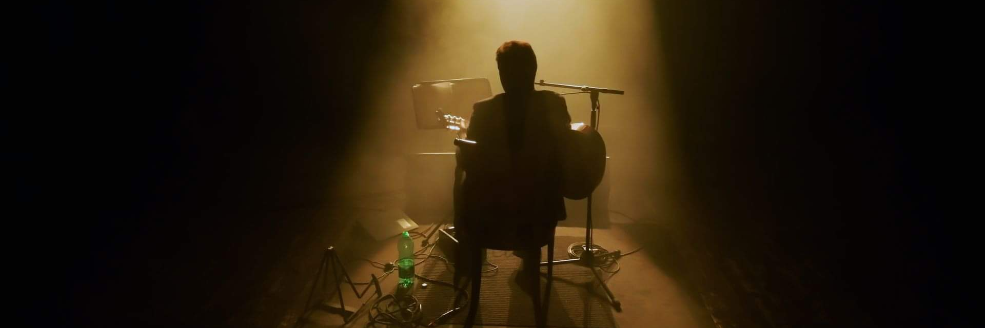 Manuel Alvarez - Musique espagnole, musicien Acoustique en représentation à Paris - photo de couverture n° 4