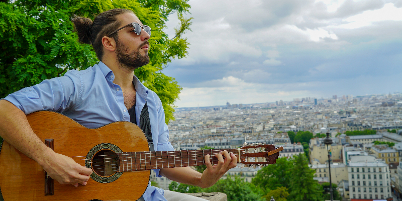 Soheil Chanteur, musicien Musique Française en représentation à Paris - photo de couverture