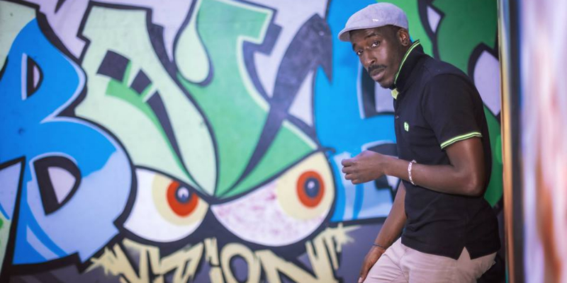 Manu Le Cok , musicien Hip-Hop en représentation - photo de couverture n° 2