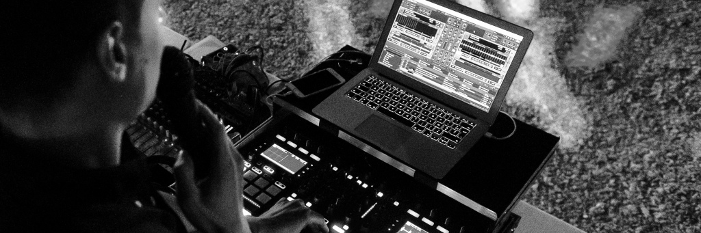 DJ Gabriel Night, DJ Dj en représentation à Paris - photo de couverture n° 3