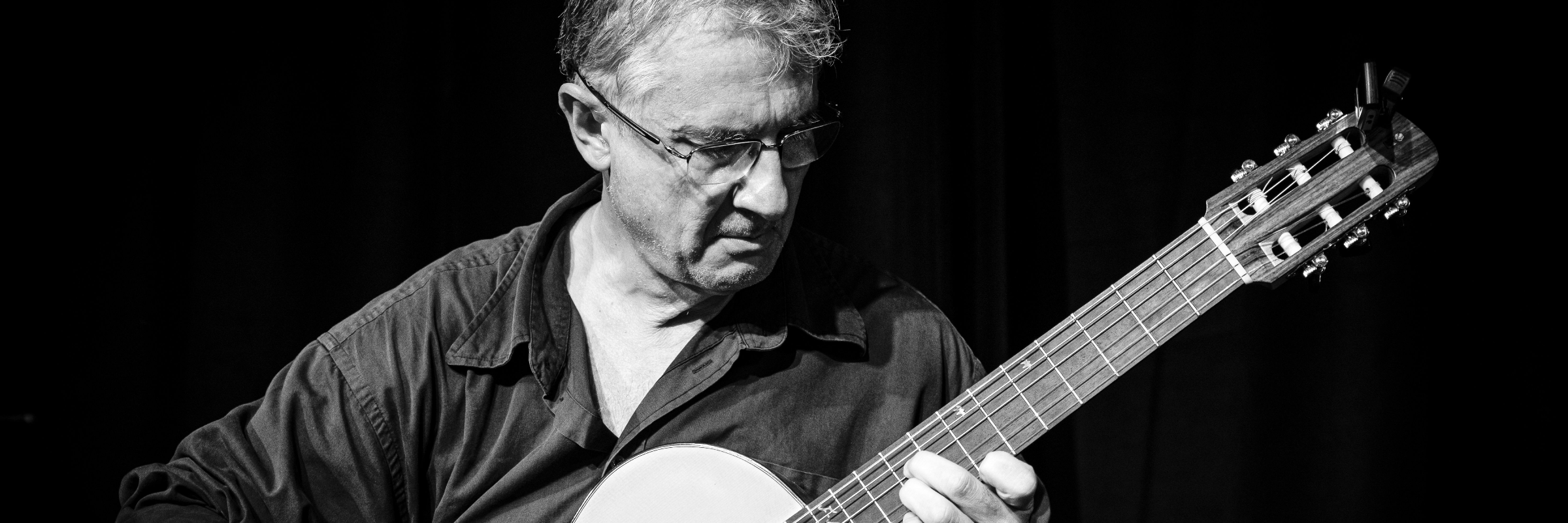 MONTANER, musicien Guitariste en représentation à Ardèche - photo de couverture n° 2