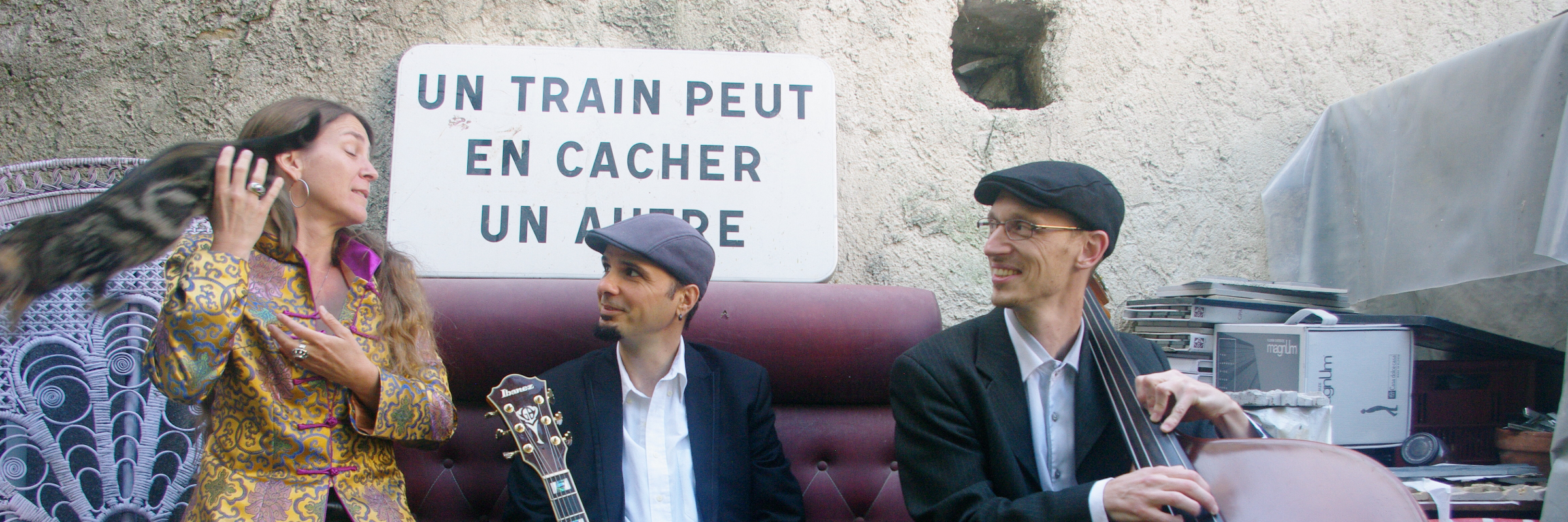 Gavali, groupe de musique Jazz manouche en représentation à Vaucluse - photo de couverture n° 4