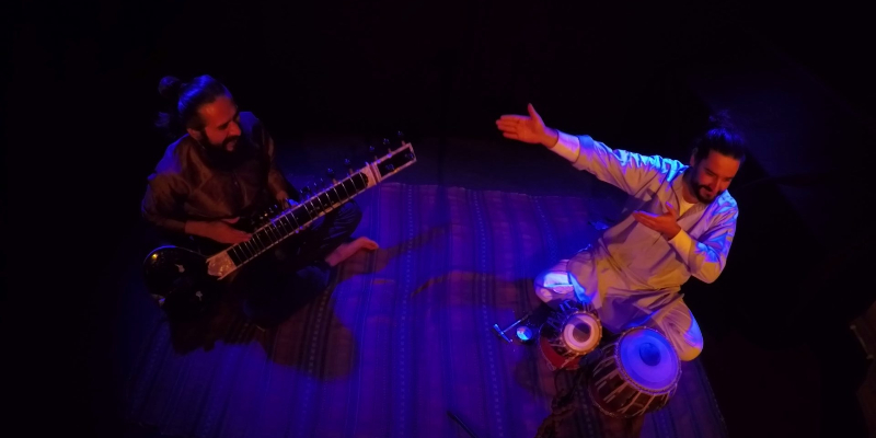 Vishwanath, musicien Musiques du monde en représentation à Pyrénées Atlantiques - photo de couverture n° 1