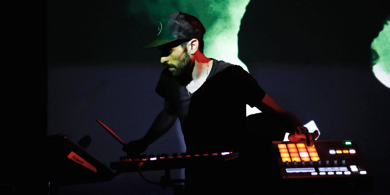 Tibo Nevil, musicien Electronique en représentation à Hauts de Seine - photo de couverture n° 1