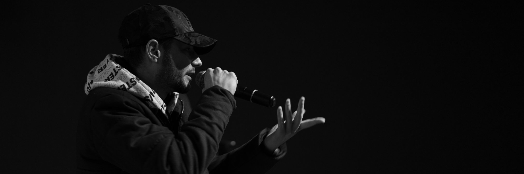 Cléon, musicien Rap en représentation à Puy de Dôme - photo de couverture