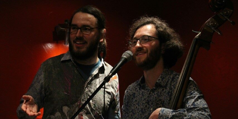 Les deux donistes, musicien Chanteur en représentation à Paris - photo de couverture