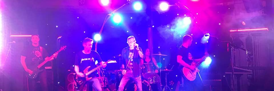 Running Free, groupe de musique Rock en représentation à Ain - photo de couverture