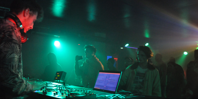 EargasmX, DJ Dj en représentation à Paris - photo de couverture n° 1