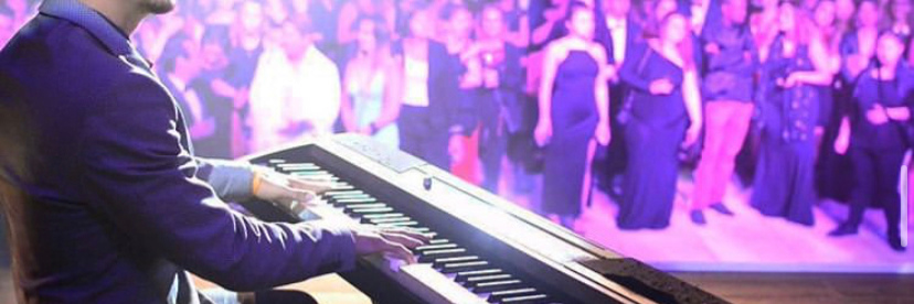 Monbaylet Romain, musicien Pianiste en représentation à Haute Garonne - photo de couverture