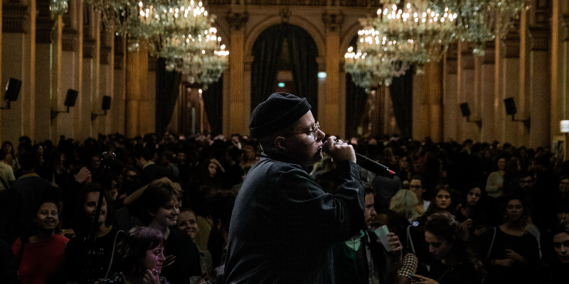 Aleksien, musicien Chanteur en représentation à Paris - photo de couverture n° 3
