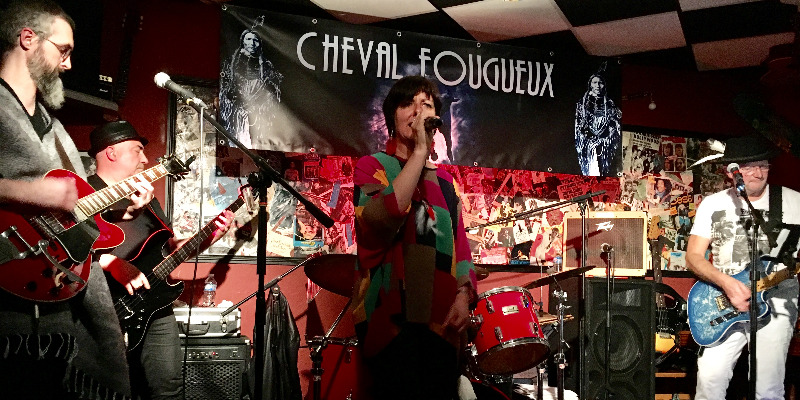 CHEVAL FOUGUEUX, groupe de musique Rock en représentation - photo de couverture n° 1