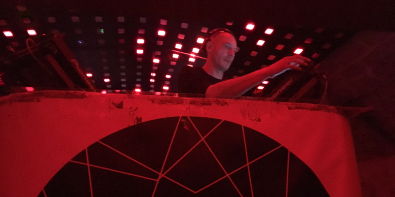 JEFF DESMEDT, DJ Musique Techno en représentation à Nord - photo de couverture n° 3