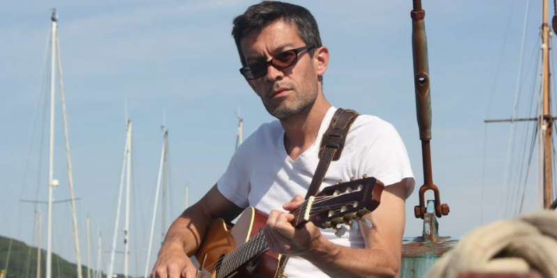nOOn, musicien Chanteur en représentation à Manche - photo de couverture n° 2