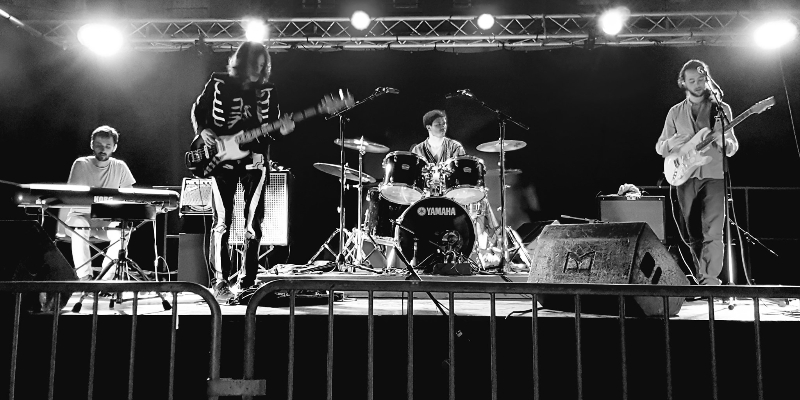 Cosmocracy Inc., groupe de musique Rock en représentation à Meurthe et Moselle - photo de couverture n° 1